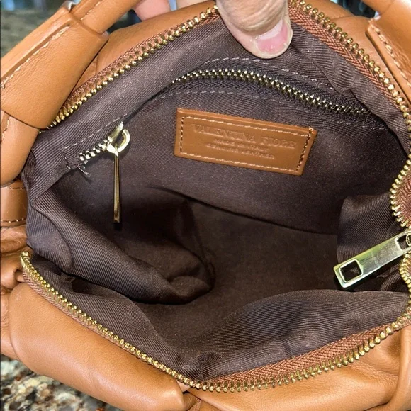 Luxurious Brown Leather Satchel - Picture 10 of 11